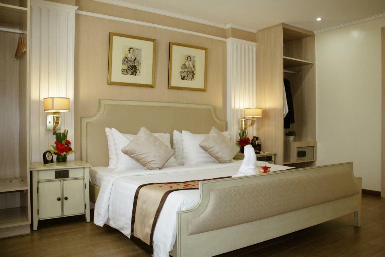 Golden Prince Hotel & Suites Cebu Exterior photo